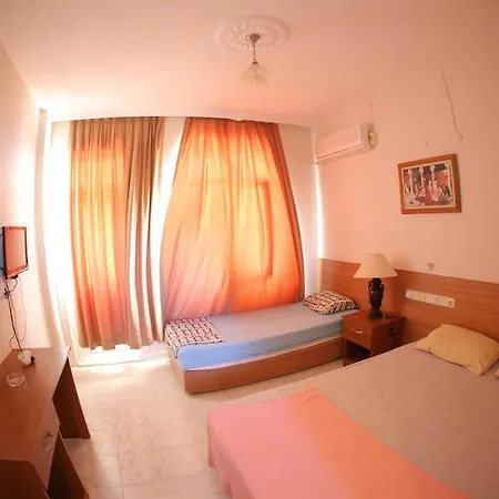 Mavi Cennet Caravan Kemp Kızılot